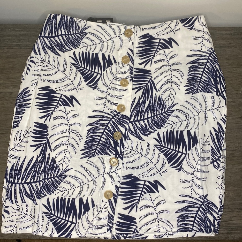 Tropical white and blue button skirt